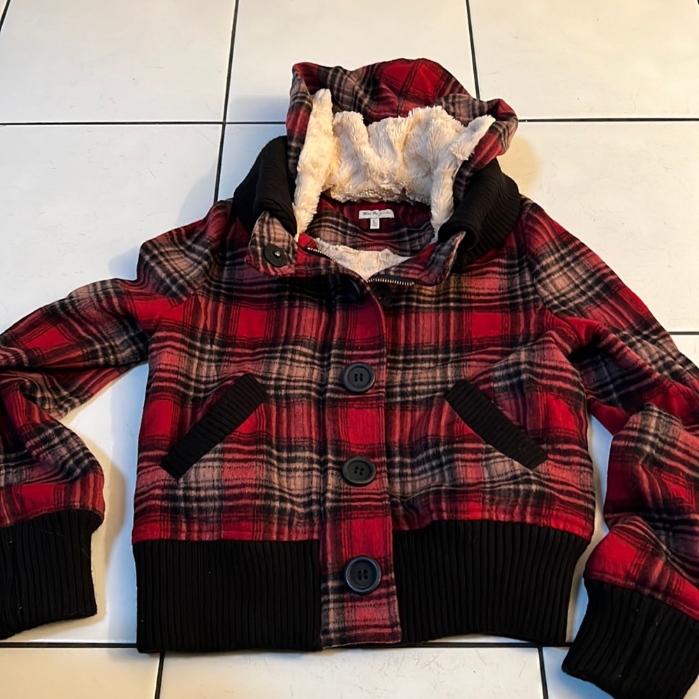 Adorable Miss Me Girls plaid jacket with hood, fully fleece lined, size Large
